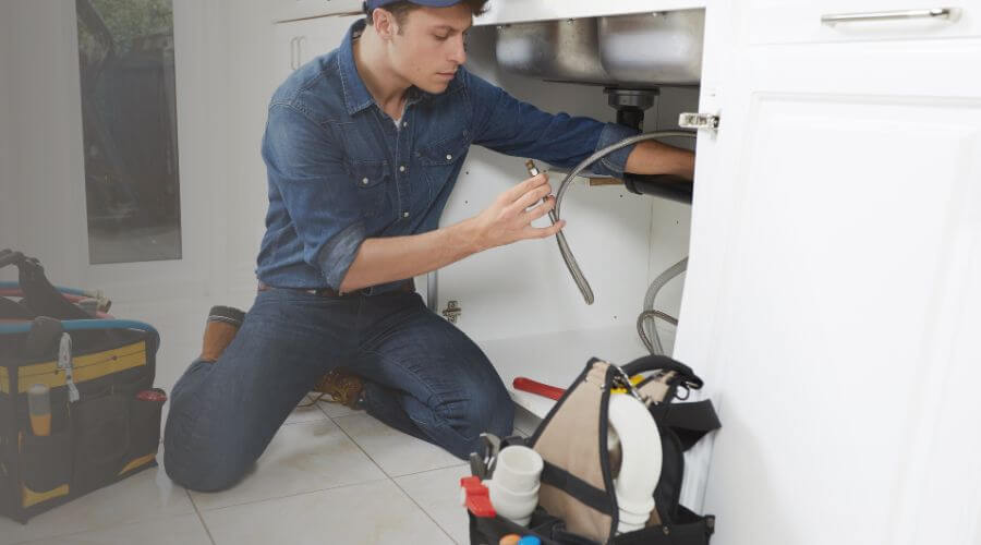 Expert burst pipe repair services in Battle Creek, IA
